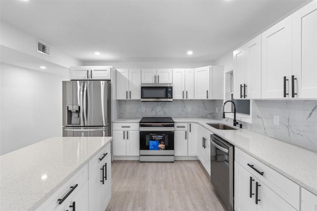 6213 GAMBLE DRIVE, Orlando, FL 32808