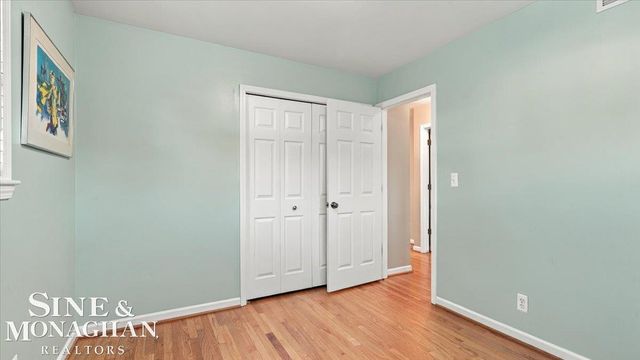 21213 Parkway Street, St Clair Shores, MI 48082