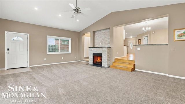 21213 Parkway Street, St Clair Shores, MI 48082