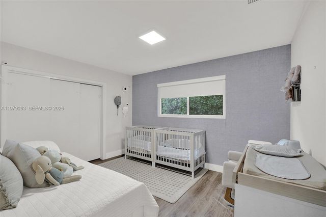 2301 NE 196th St, Miami, FL 33180