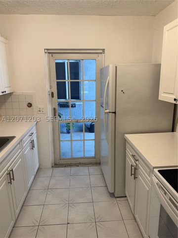 1812 Coolidge St 1, Hollywood, FL 33020