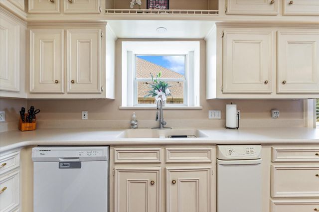 3833 Windswept Drive, Montgomery, TX 77356