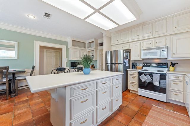 3833 Windswept Drive, Montgomery, TX 77356