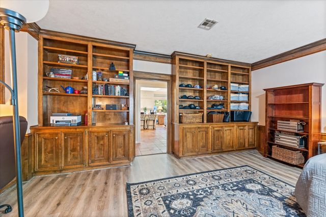 3833 Windswept Drive, Montgomery, TX 77356