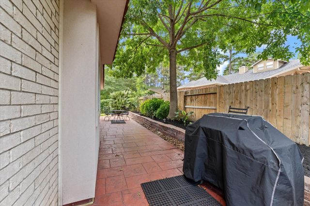3833 Windswept Drive, Montgomery, TX 77356