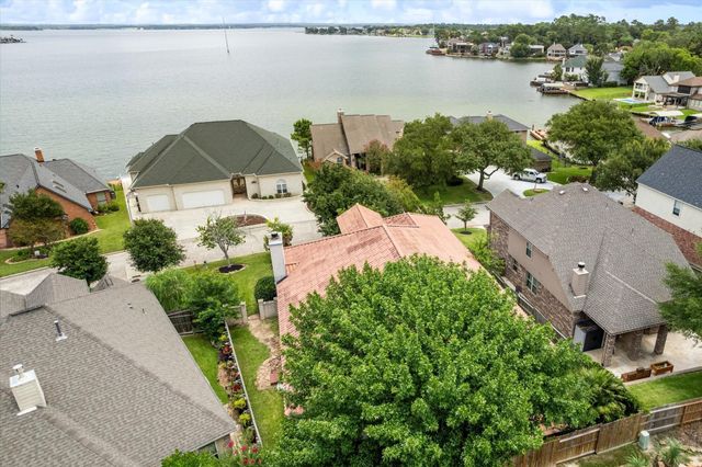 3833 Windswept Drive, Montgomery, TX 77356