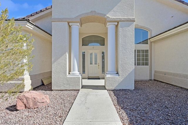 6120 Farm Rd, Las Vegas, NV 89131