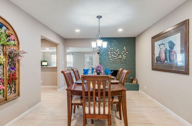 324 Clara Lane, Rio Communities, NM 87002