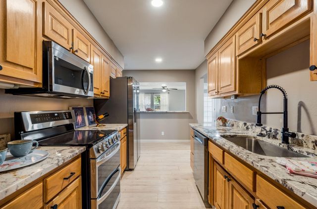 324 Clara Lane, Rio Communities, NM 87002