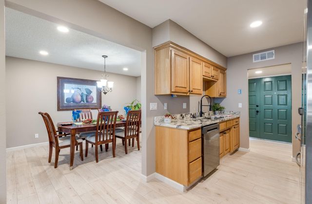 324 Clara Lane, Rio Communities, NM 87002