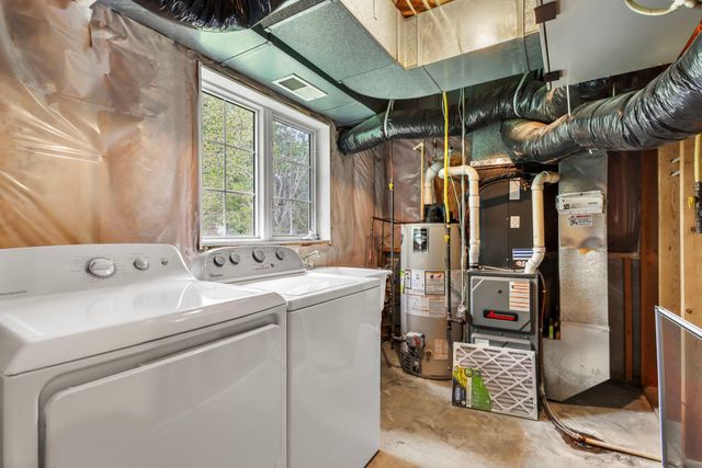 2100 Hunter Hill Court, Hudson, WI 54016