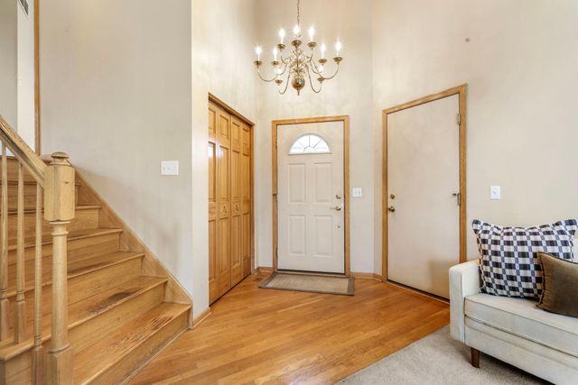 2100 Hunter Hill Court, Hudson, WI 54016