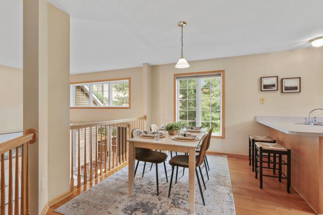 2100 Hunter Hill Court, Hudson, WI 54016