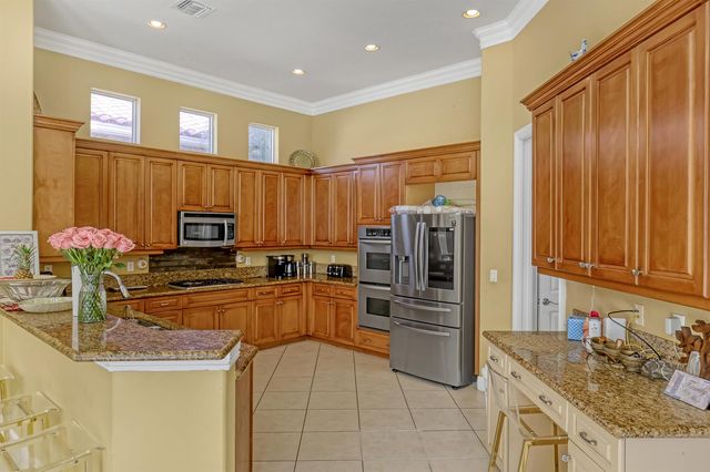 3389 Lago De Talavera, Lake Worth, FL 33467