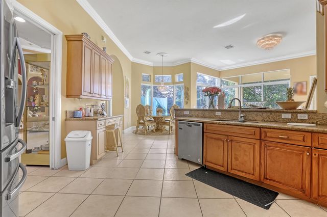 3389 Lago De Talavera, Lake Worth, FL 33467