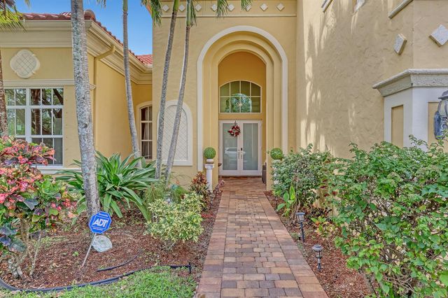 3389 Lago De Talavera, Lake Worth, FL 33467