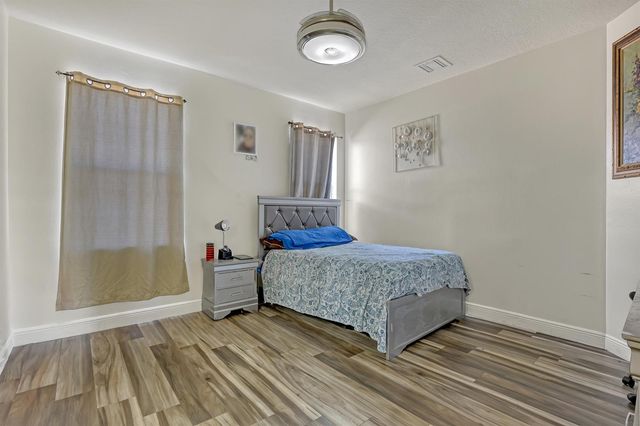 3389 Lago De Talavera, Lake Worth, FL 33467