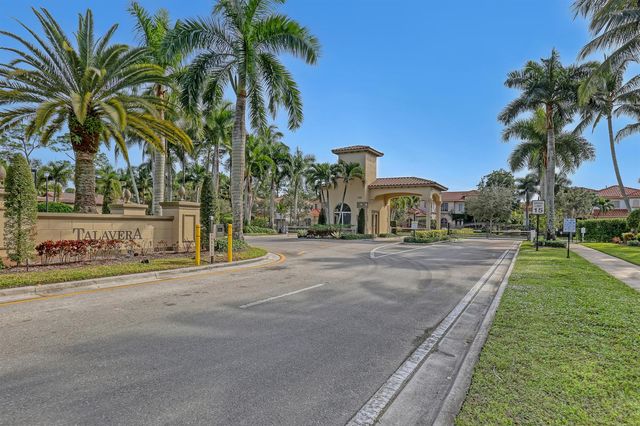 3389 Lago De Talavera, Lake Worth, FL 33467
