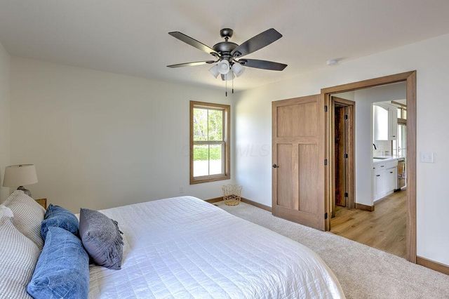 556 Cannondale Avenue, Johnstown, OH 43031