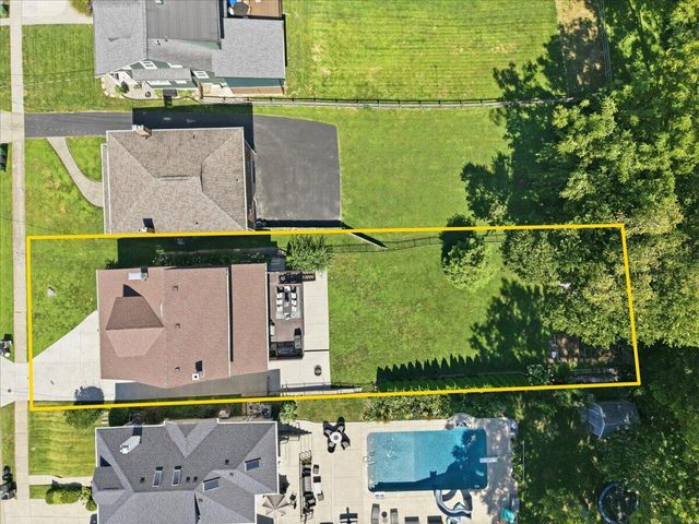 36 Woodlawn Avenue, Fort Mitchell, KY 41017