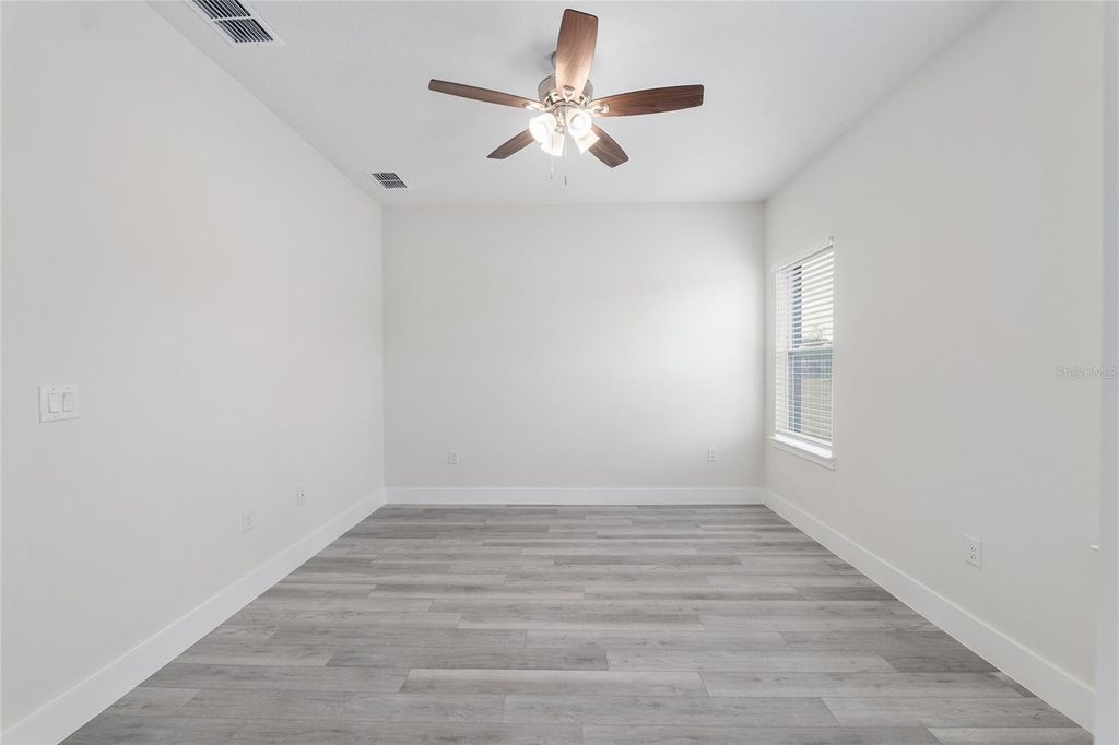 Image 21 of property listing at 411 MARION OAKS GOLF ROAD, Ocala, FL 34473