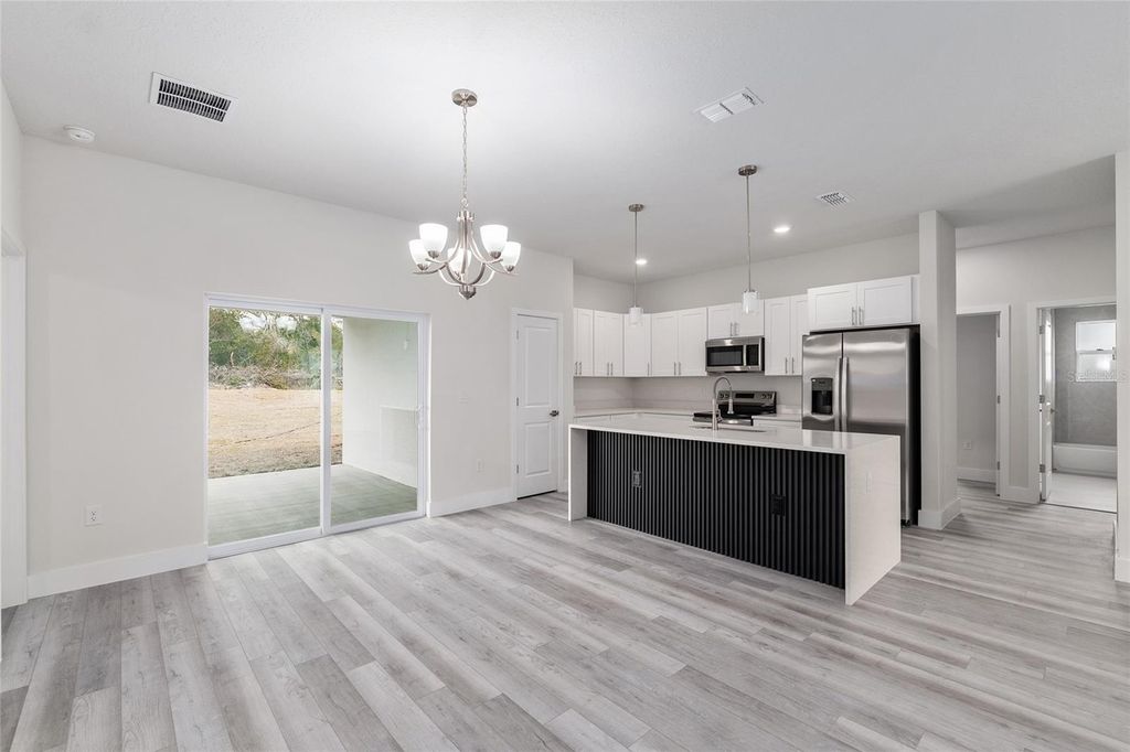 Image 4 of property listing at 411 MARION OAKS GOLF ROAD, Ocala, FL 34473