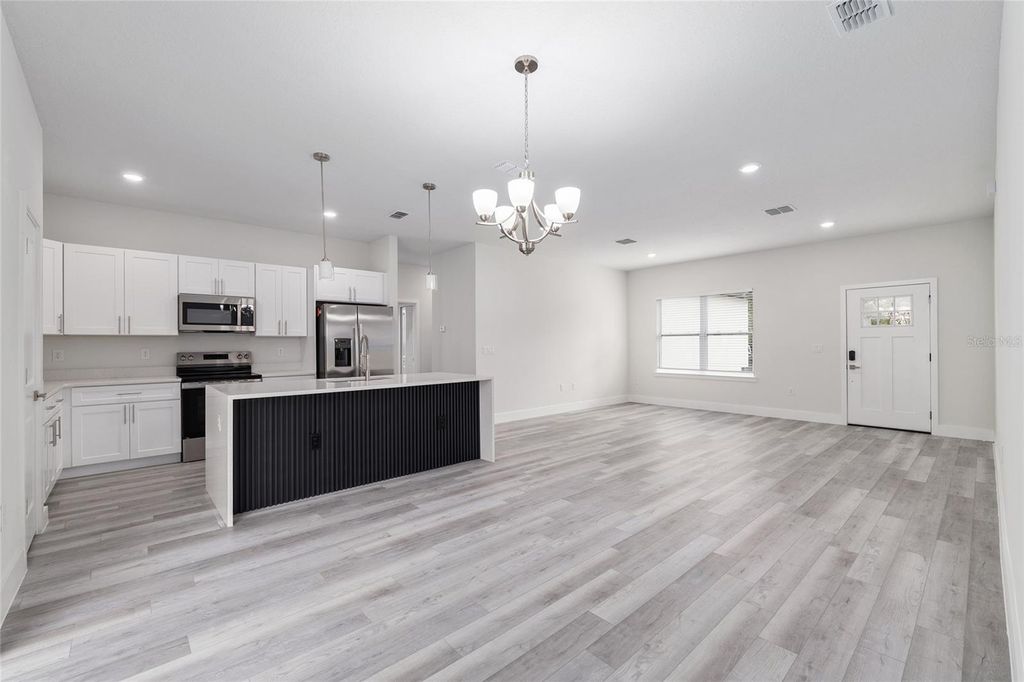 Image 10 of property listing at 411 MARION OAKS GOLF ROAD, Ocala, FL 34473