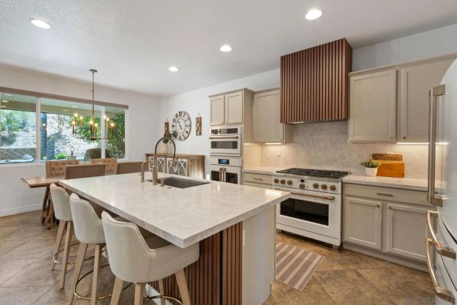 30856 E Green, Murrieta, CA 92563
