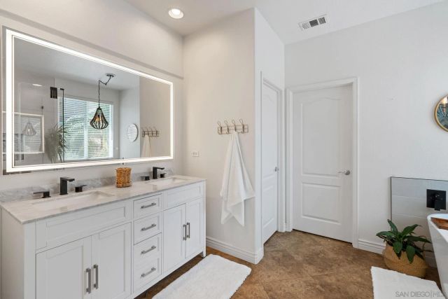 30856 E Green, Murrieta, CA 92563