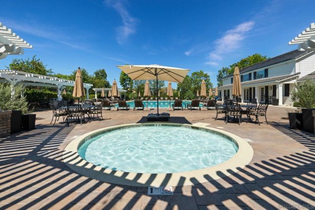 30856 E Green, Murrieta, CA 92563