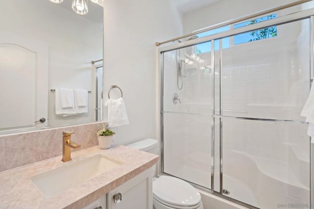 30856 E Green, Murrieta, CA 92563
