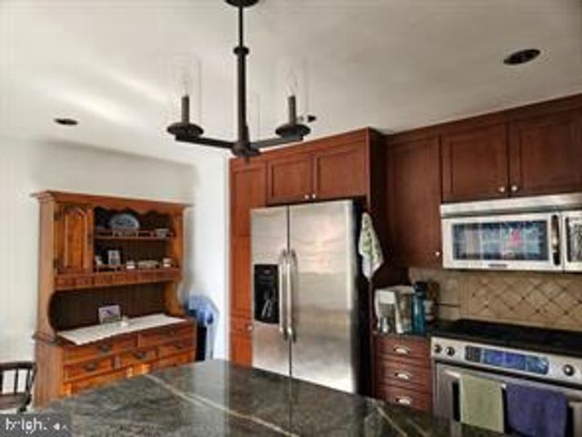1453 WASHINGTON LN, Jenkintown, PA 19046
