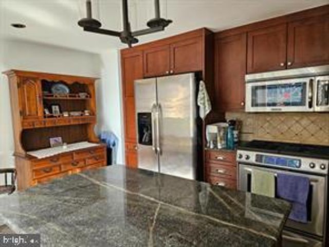 1453 WASHINGTON LN, Jenkintown, PA 19046