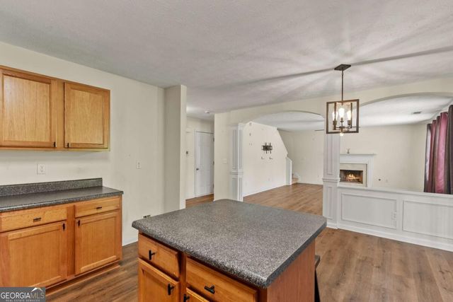 2137 Black Oak Lane, Ellenwood, GA 30294