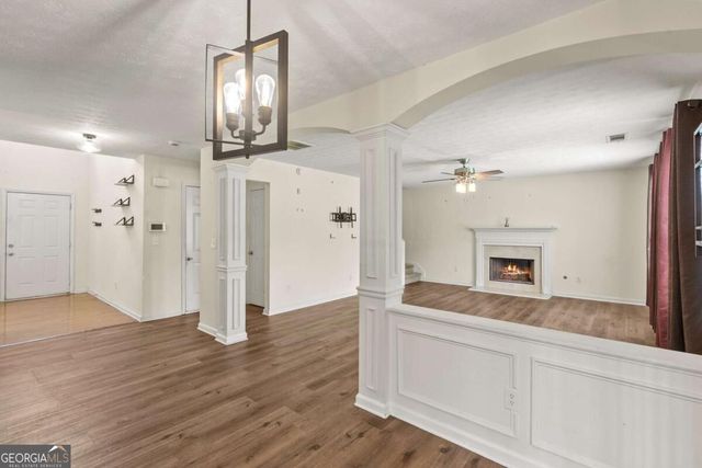 2137 Black Oak Lane, Ellenwood, GA 30294