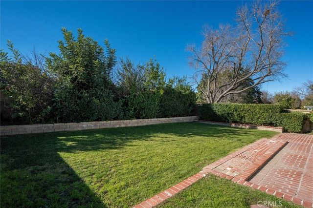 25809 Espinoza, Valencia, CA 91355