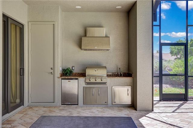 1406 Cape Coral PKWY W, Cape Coral, FL 33914