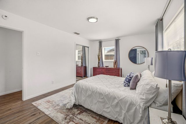 807 Spanish Trail Drive, Granbury, TX 76048