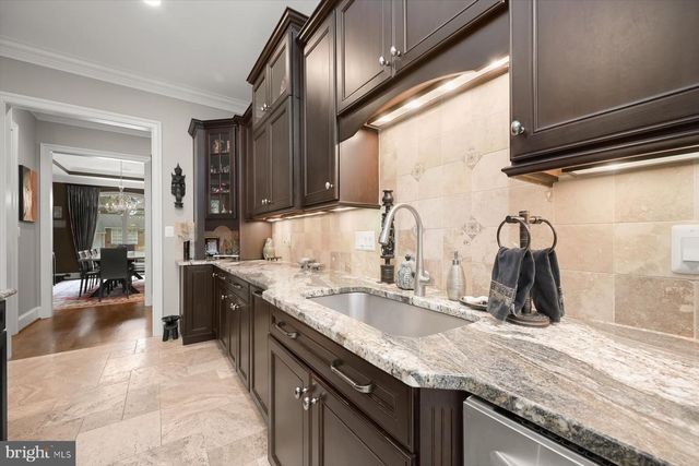 6410 LANDON LN, Bethesda, MD 20817