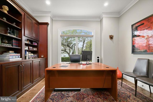6410 LANDON LN, Bethesda, MD 20817