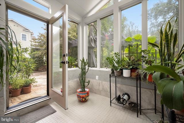 6410 LANDON LN, Bethesda, MD 20817