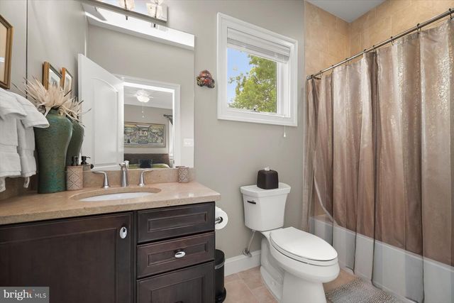 6410 LANDON LN, Bethesda, MD 20817