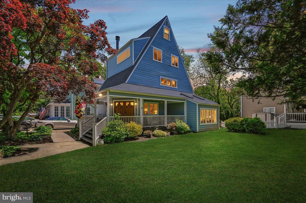 Image 1 of property listing at 417 CHESAPEAKE AVE, Annapolis, MD 21403