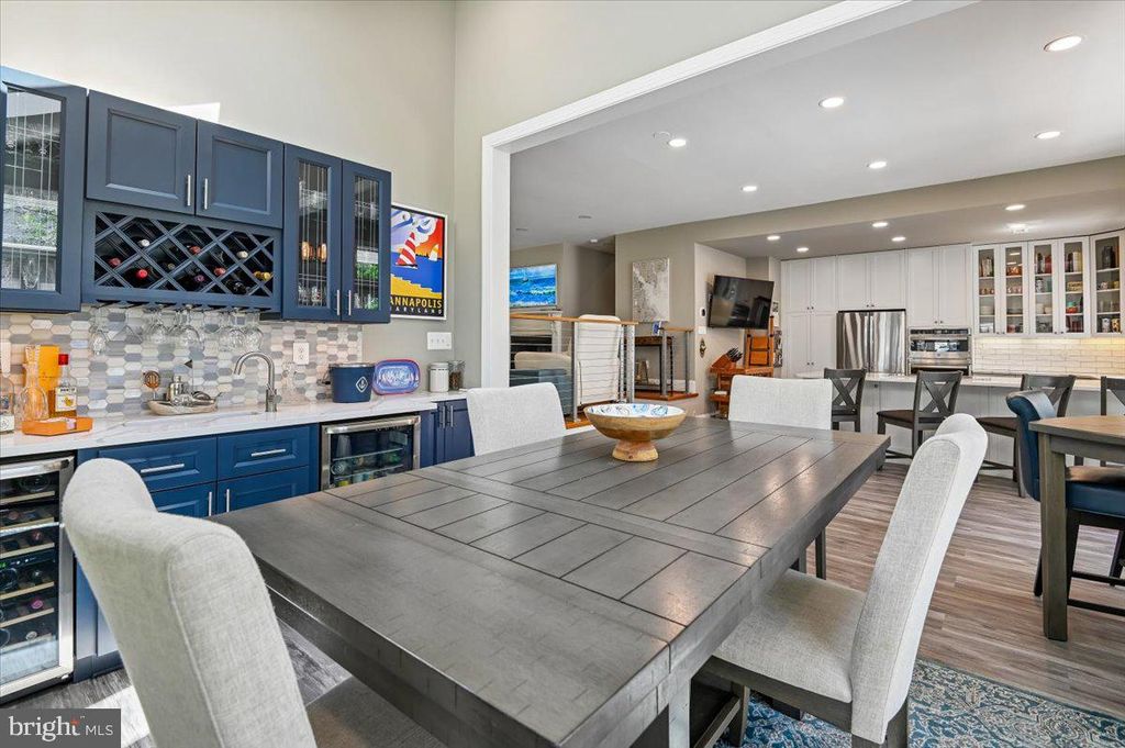 Image 22 of property listing at 417 CHESAPEAKE AVE, Annapolis, MD 21403