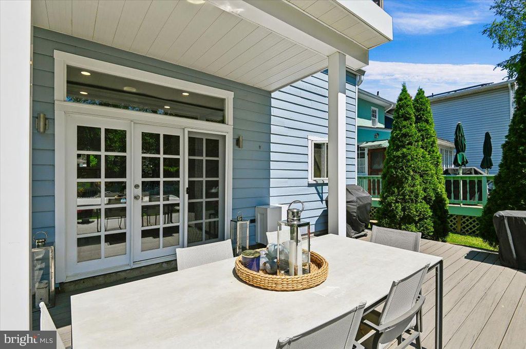 Image 47 of property listing at 417 CHESAPEAKE AVE, Annapolis, MD 21403