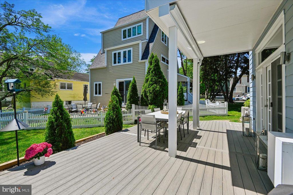 Image 48 of property listing at 417 CHESAPEAKE AVE, Annapolis, MD 21403