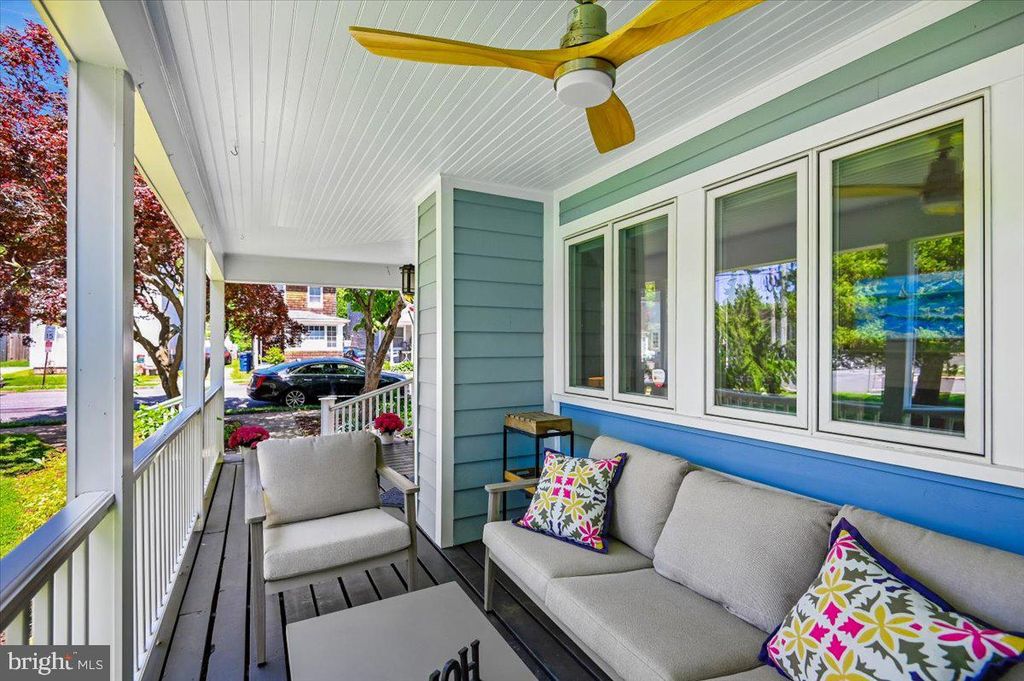 Image 56 of property listing at 417 CHESAPEAKE AVE, Annapolis, MD 21403