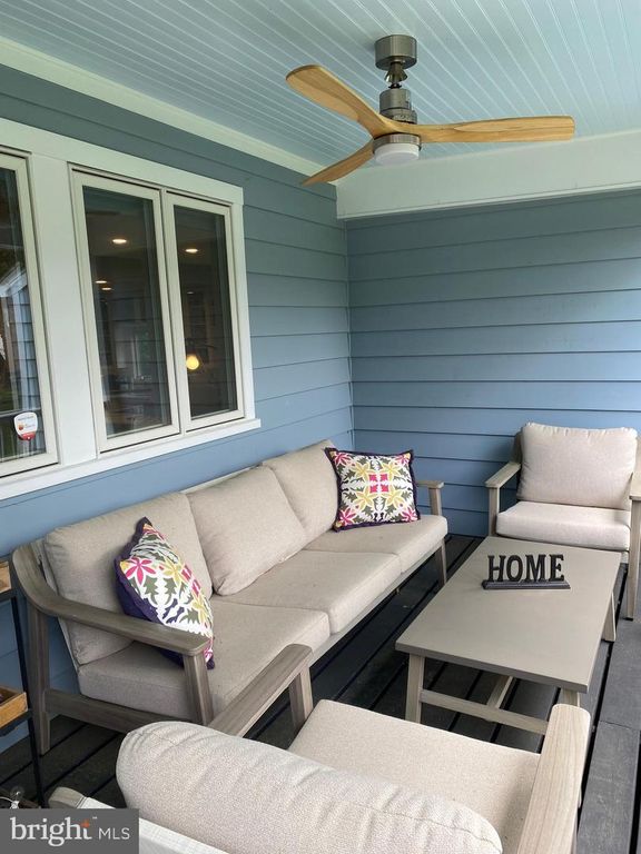 Image 57 of property listing at 417 CHESAPEAKE AVE, Annapolis, MD 21403