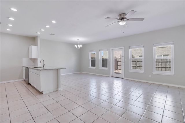 15513 Palmira Ave B, Corpus Christi, TX 78418