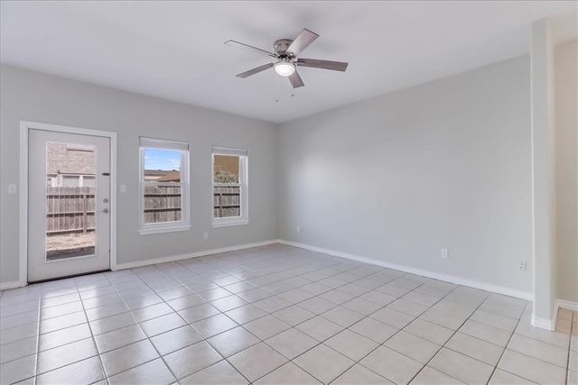 15513 Palmira Ave B, Corpus Christi, TX 78418